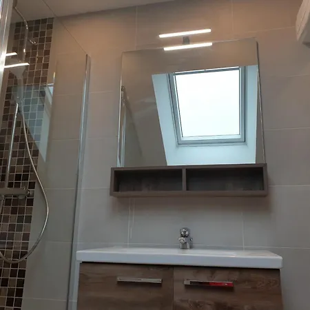 Maison 3 *